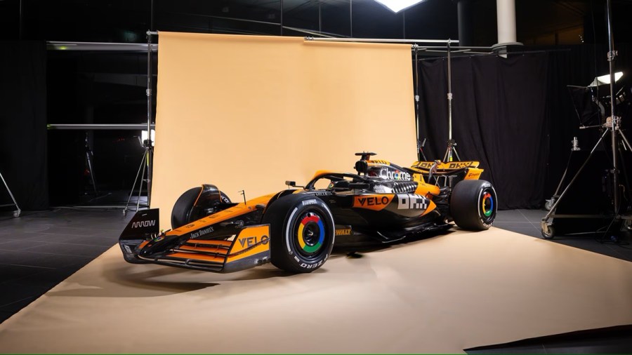McLaren MCL38